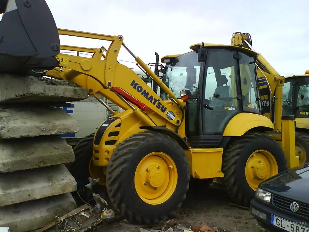 Komatsu wb98a. Komatsu wb156. Погрузчики комацу б у экскаваторы. Komatsu wb97s-5. Komatsu wb93s-5.