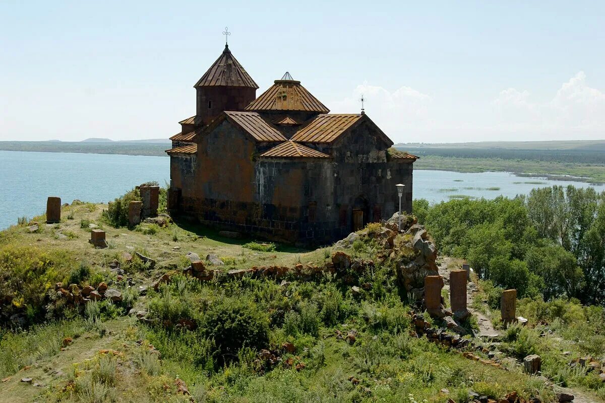 Монастырь Айраванк, монастырь, Армения, Гехаркуникская область, национальный пар
