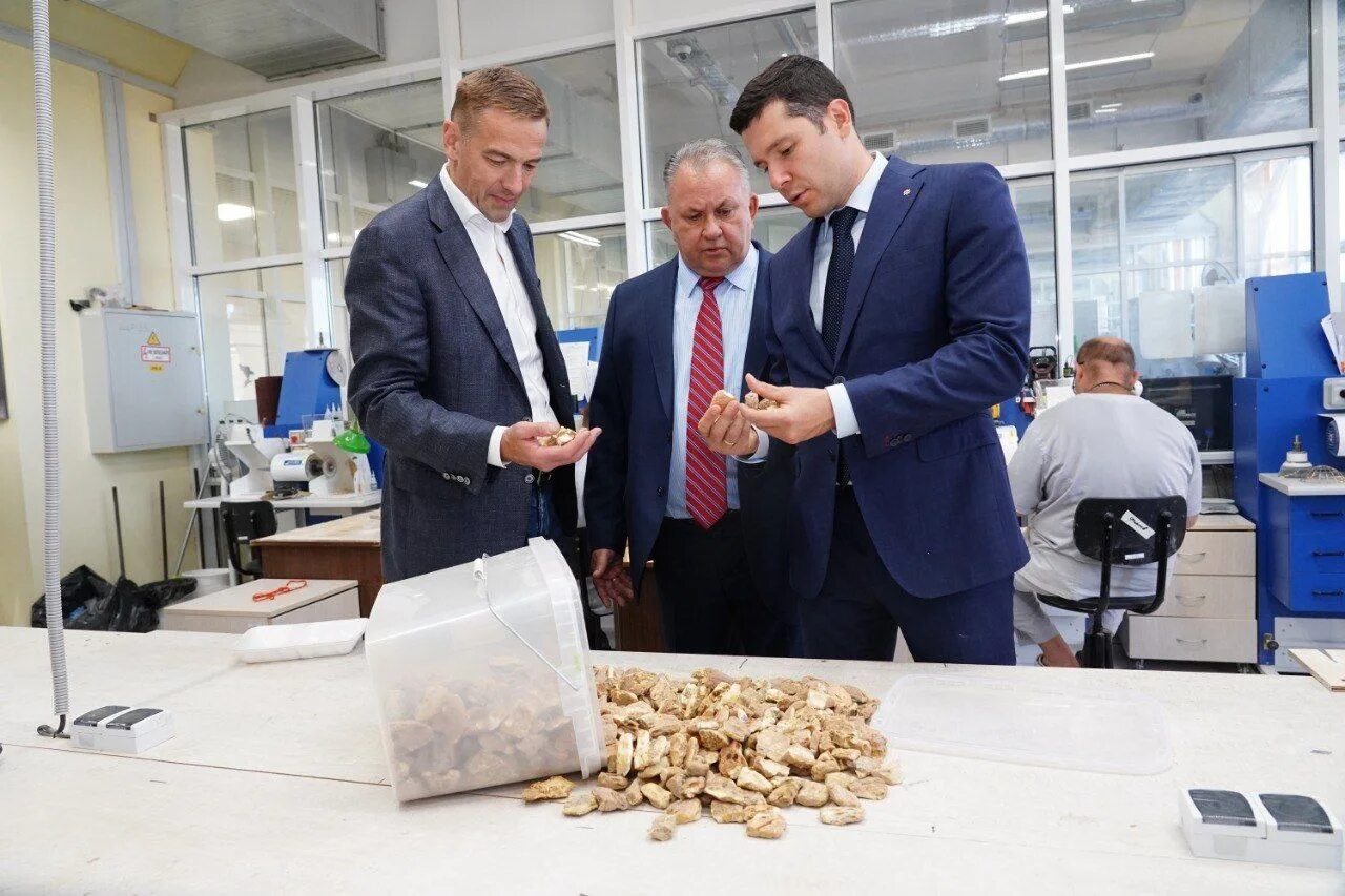 Алиханов глава минпромторга