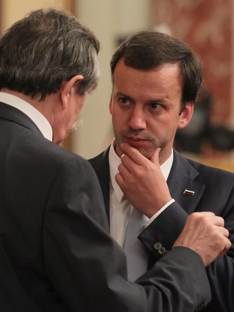 Заместитель мишустина григоренко. Руководитель секретариата председателя правительства. Шеменев виталий владимирович руководитель секретариата. Вице-премьер рф дмитрий григоренко. Руководитель секретариата председателя правительства.