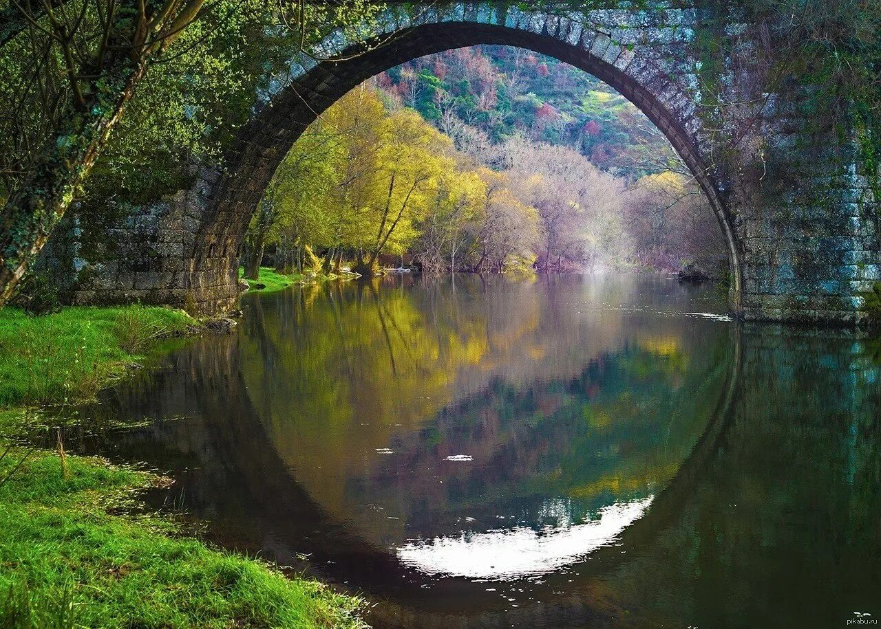 Картинки отражающиеся. Мост Ракотцбрюке. Отражение природы в зеркале. Зеркало природы. Зеркальная природа.