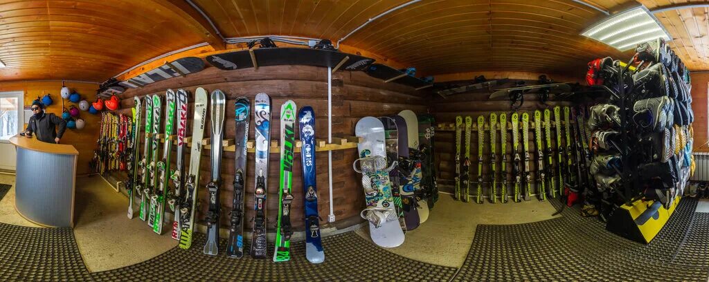 Сорочаны подъемники. Лыжехранилище горные лыжи. Горные лыжи тур. Луневский инструктор сноуборд сорочаны. Горнолыжка сорочаны.