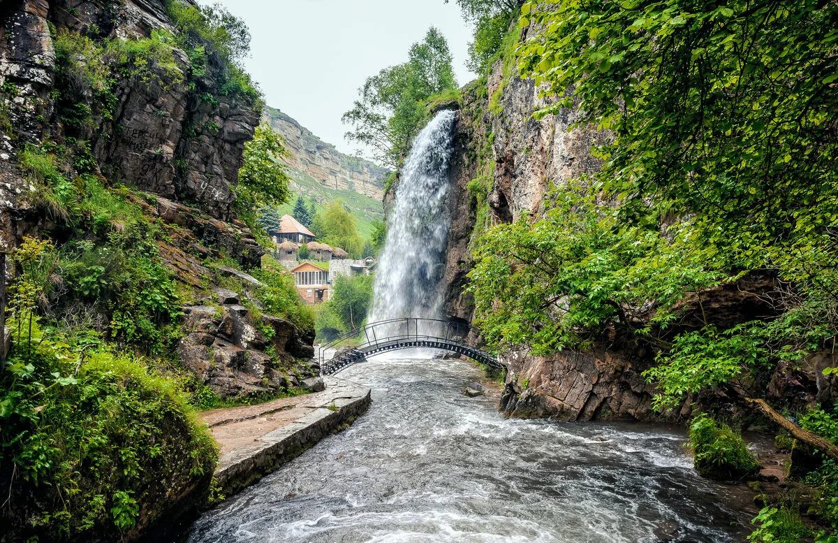 водопады за кисловодском. ущелье реки аликоновка кисловодск. медовые водопады кисловодск. медовые водопады ставропольский край. медовые водопады кисловодск.
