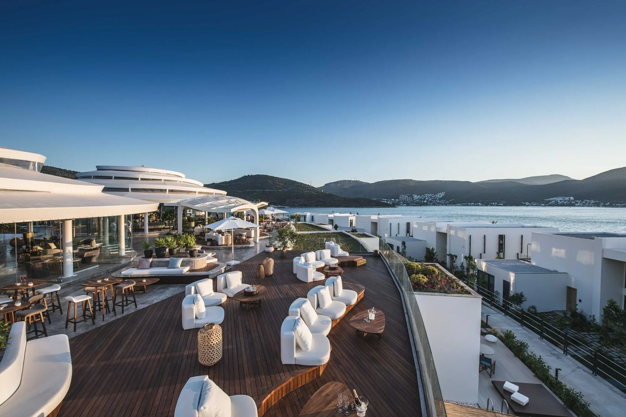 Susona bodrum lxr hotels resorts. Nikki Beach Resort & Spa Bodrum. Nikki Beach Resort and Spa 5*. Nikki Beach Resort & Spa Dubai 5*.