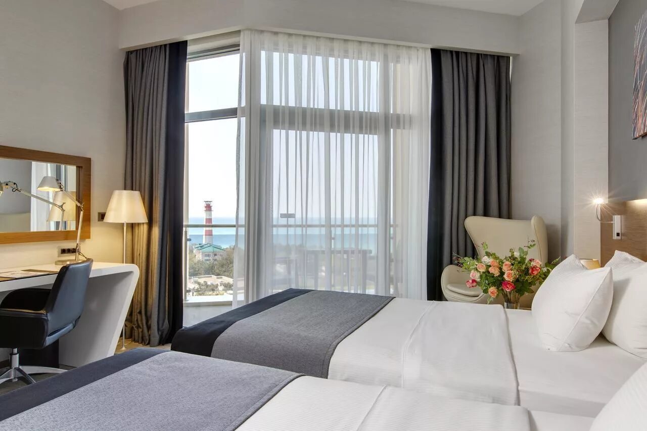 Grand hotel 2. Grand hotel 2