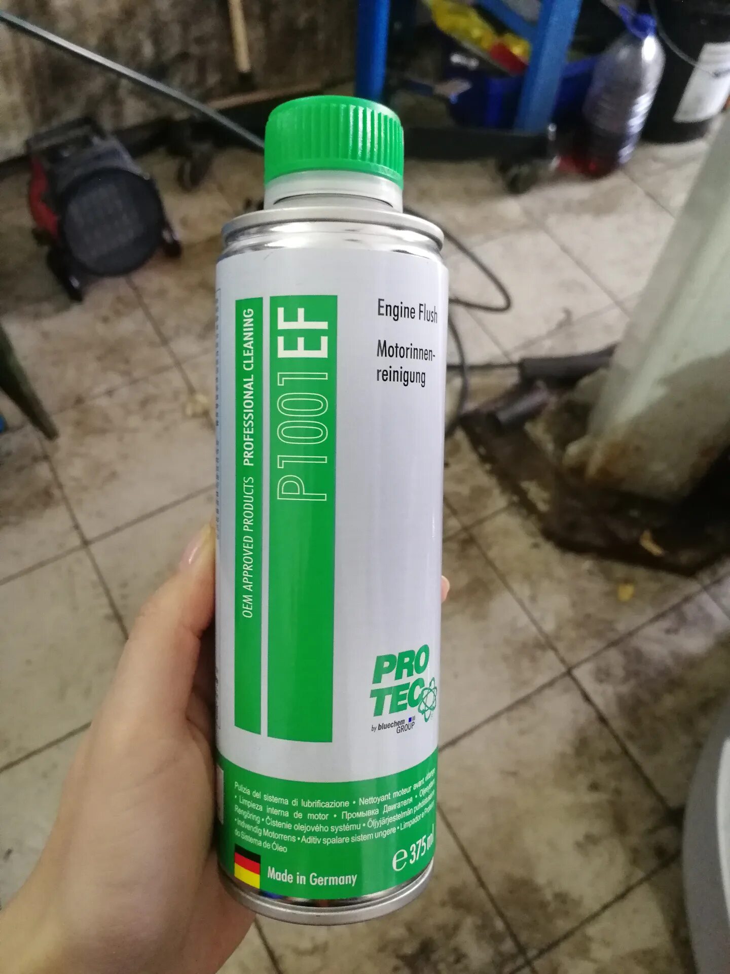 Течь промывка. Грязь в трубах отопления. P1001 очиститель масляной системы. Димексид чистка нагара. Раскоксовка двигателя д 65.