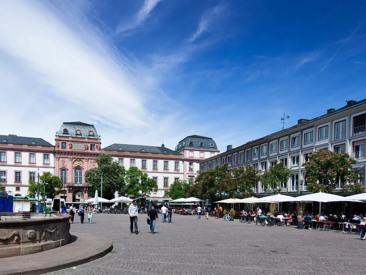 Die stadt hat. Дармштадт. Дармштадт Германия, Frankfurter 77. Институт джаза Дармштадт. Дармштадт оборотные стороны фотографий.