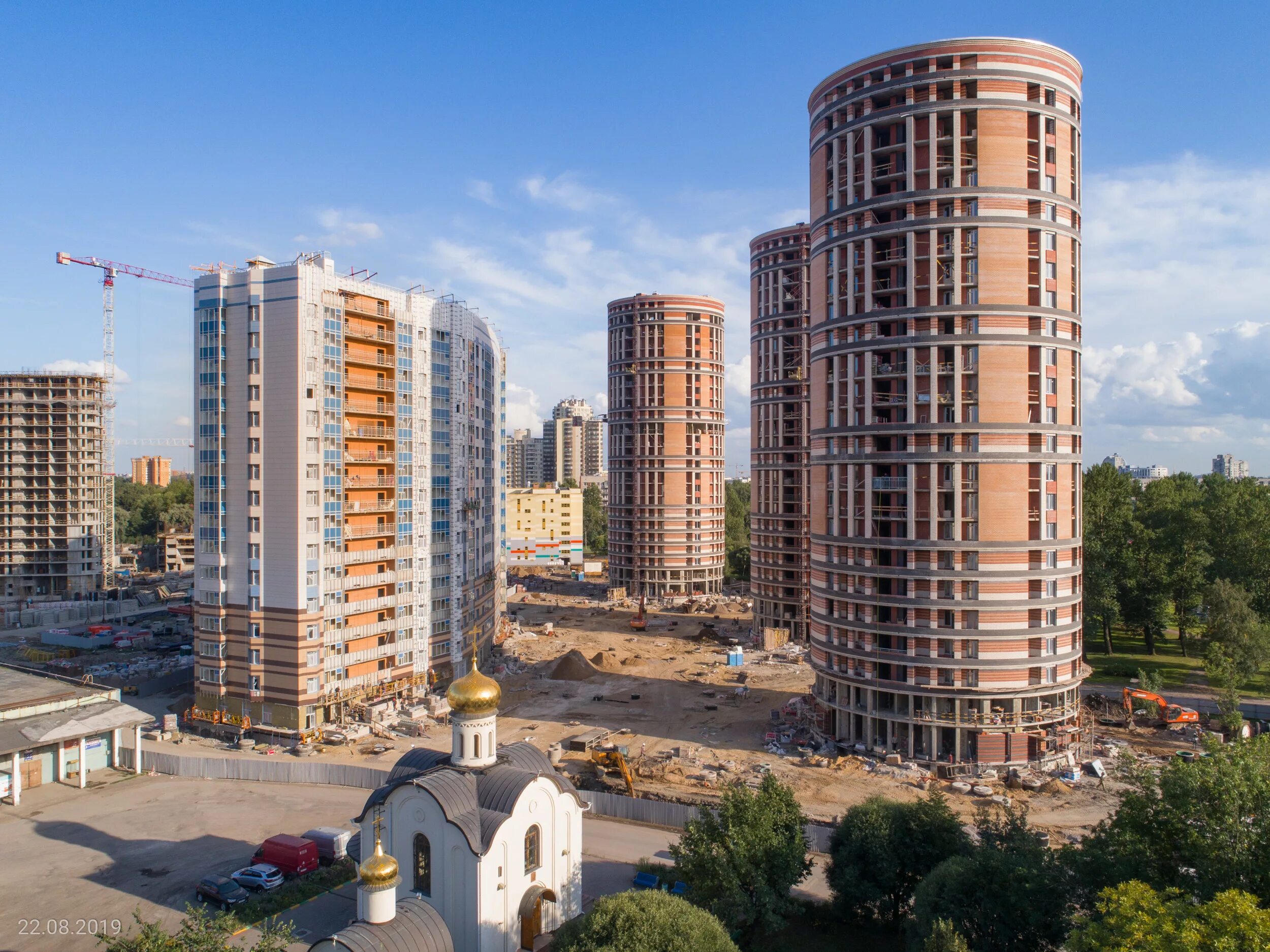 Жк приморский край. Мегалит Приморский квартал. Метро Пионерская ЖК Приморский квартал. ЖК Приморский квартал СПБ. ЖК Приморский квартал корпуса.