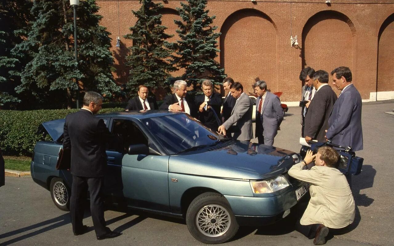 Десятков москва. ВАЗ 2110 Ельцина. ВАЗ 2110 ельцинская. ВАЗ 2110 1993.