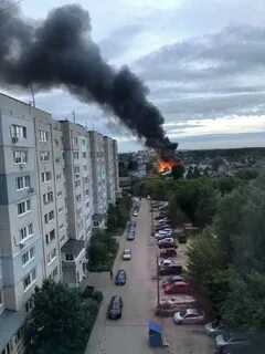 Нижний горит