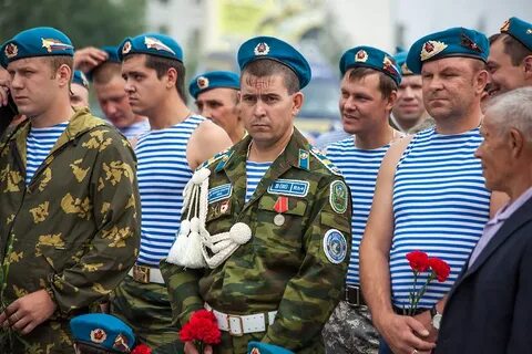 Слушать песни десантуры