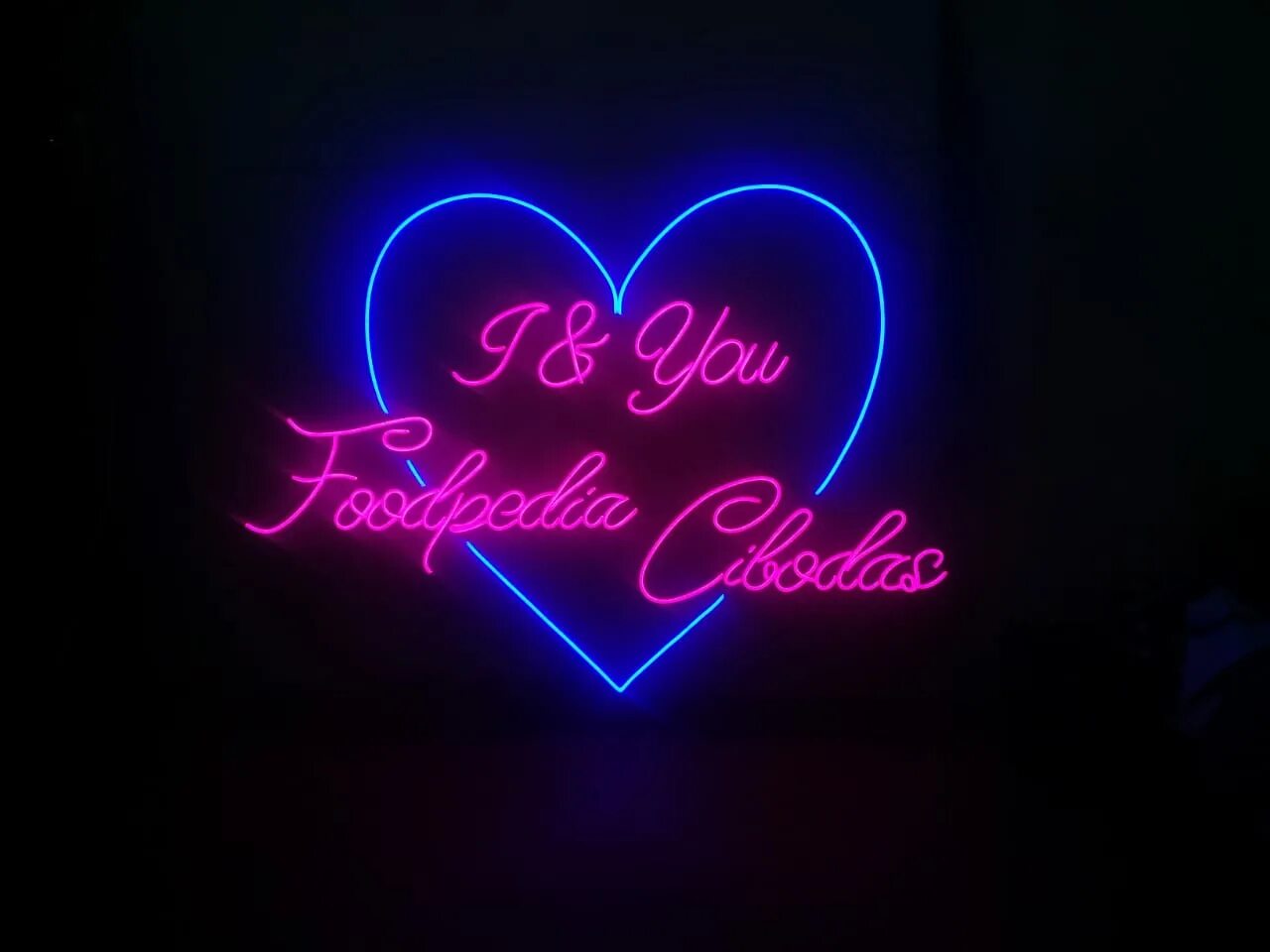 Розовая неоновая вывеска. Неоновые надписи. Красивые неоновые надписи. Love неон. No love адлин обложка.