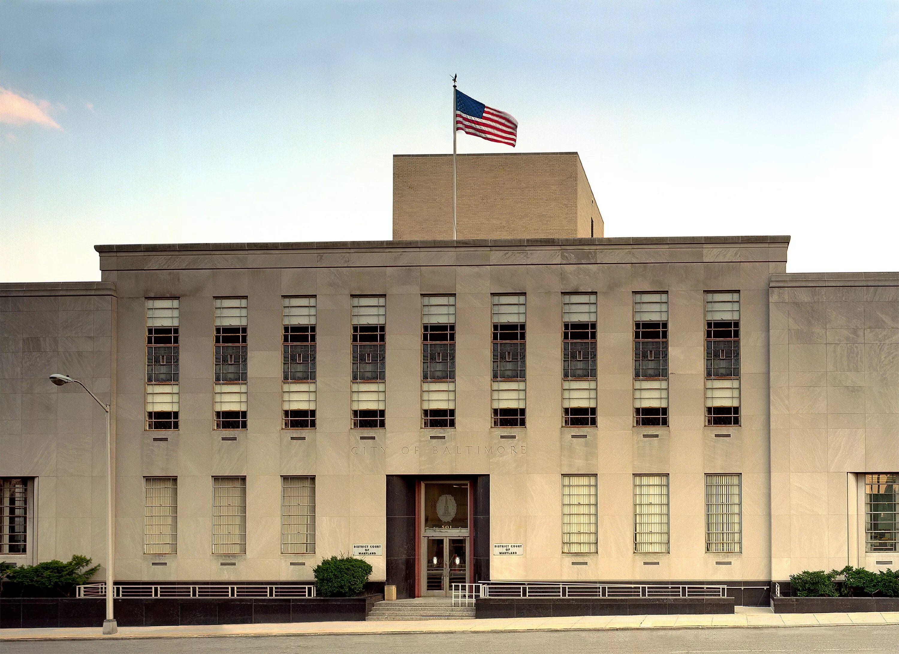 Районный суд США. Federal District Courts. Federal District Court in USA. Верховный суд США картинки. State district