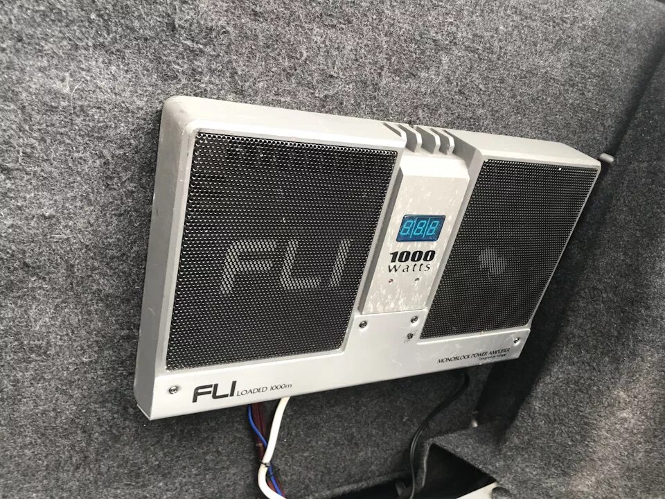 1000 ват. Усилитель fli 1000 watts. 1000 ватт. титан 1000 ватт.
