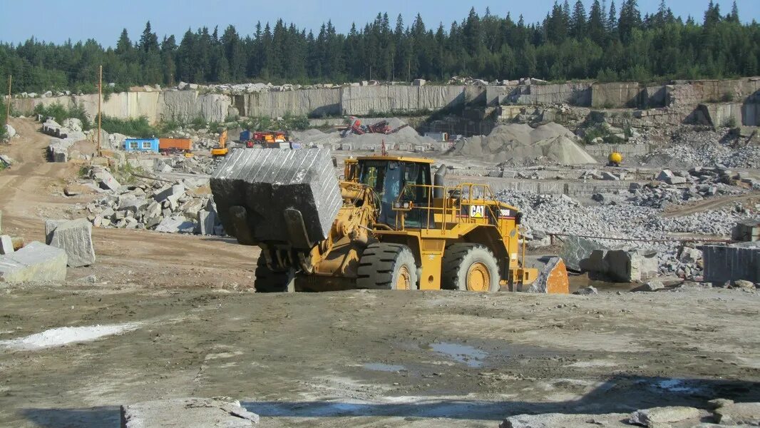 Ооо ук горный. Карьер Возрождение Выборгский район. Месторождение Возрождение. Гранит Возрождение карьер. Добыча камня.