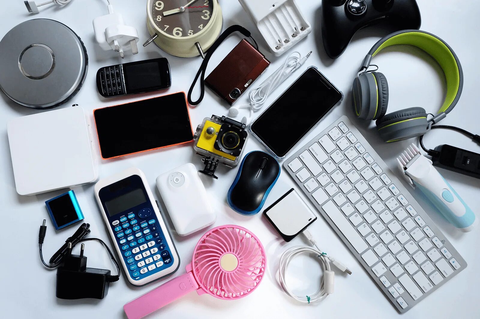 Electronics devices