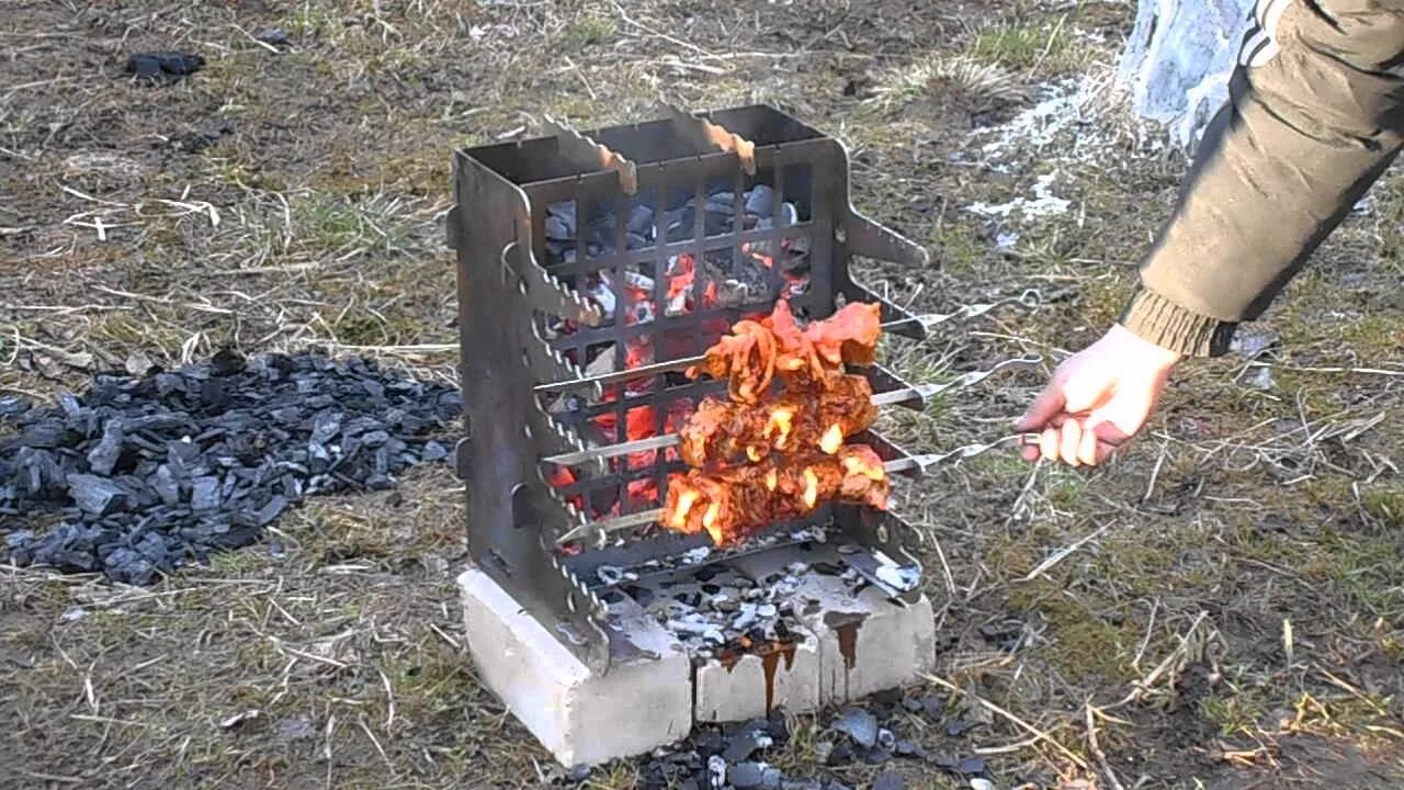 Можно ли жарить шашлык на дровах. Вертикальный мангал &quot;энтузиаст&quot;. мангал вертикальный. мангал из подручных материалов. вертикальный мангал для шашлыка.