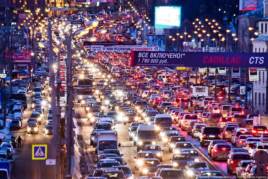 Московские пробки. Пробки в Москве. Поток машин. Пробка машин. Суета на м