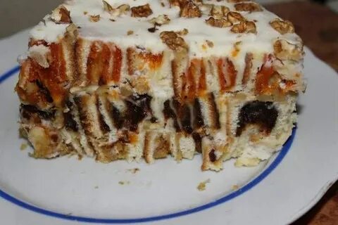 Торт лабиринт с черносливом и курагой