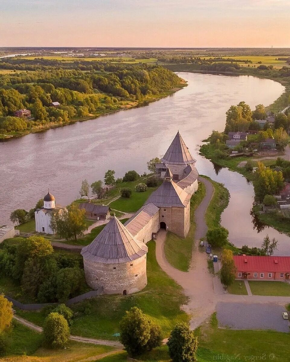 Ладога это город. Карелия старая ладога. Крепость новая ладога ленинградская область. Старая ладога 43. Староладожская крепость волхов.