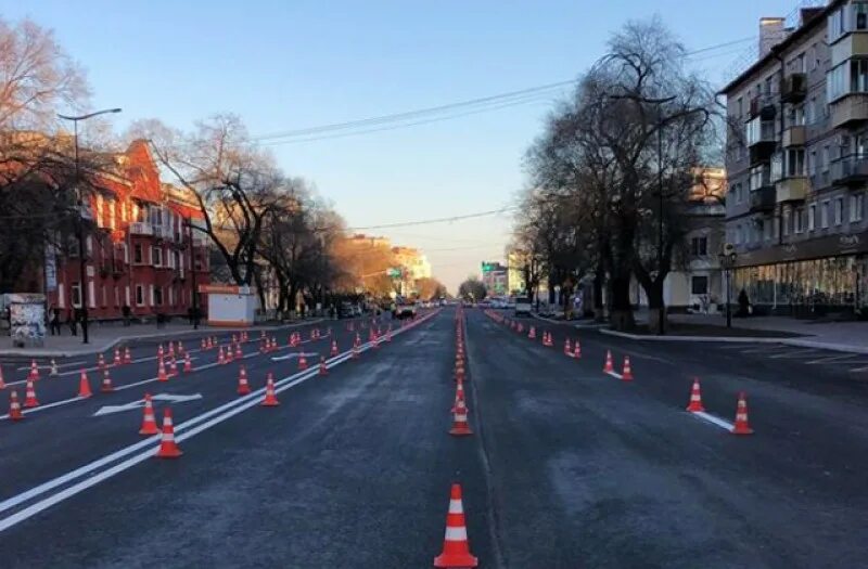 Ямочный ремонт тротуаров. Пешеход на тротуаре. Город ульяновск улица ленина. Ремонт на улице ленина. Ленина шевченко благовещенск.