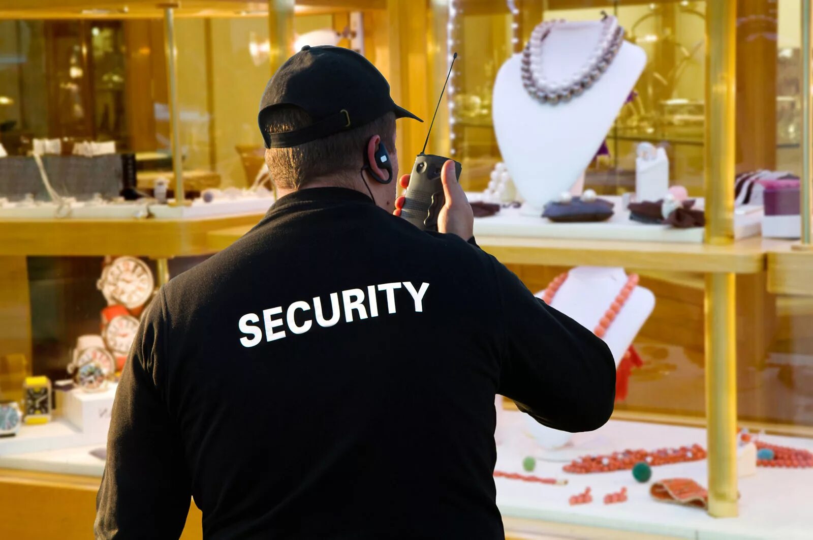 Закупки охрана. Охрана ювелирных магазинов. Служба безопасности магазина. Охранник в магазине. Охрана торговых центров.