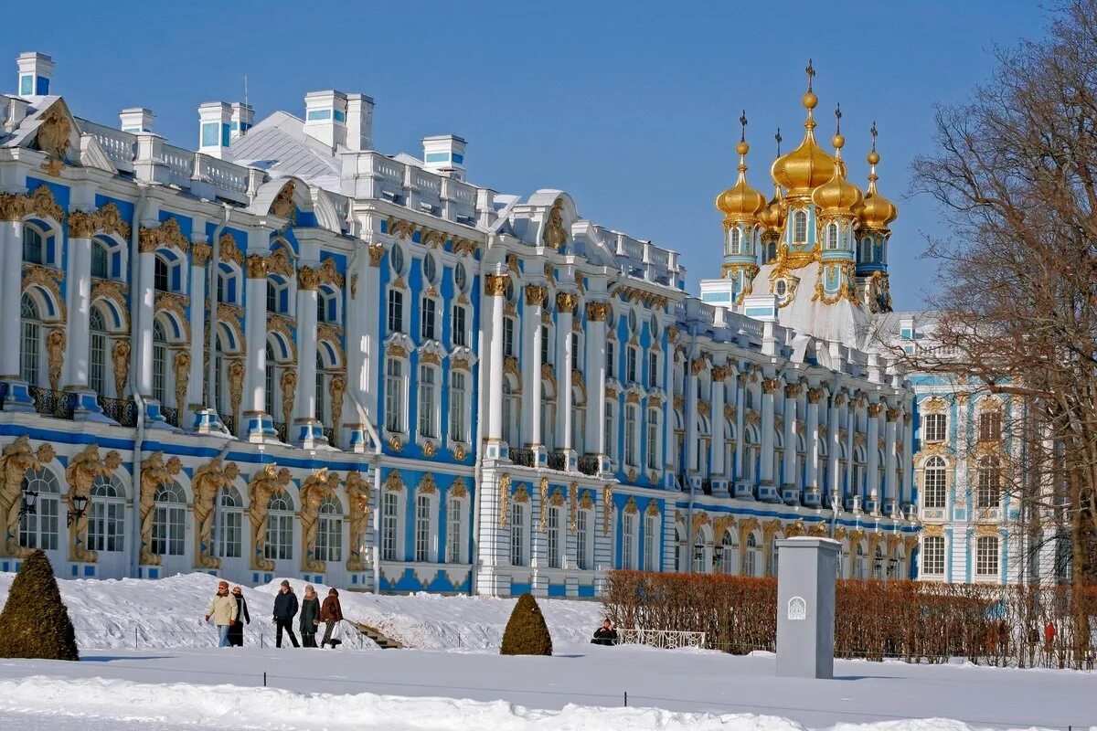 Погода царское. Зимний Екатерининский дворец в Санкт-Петербурге. Пушкин Царское село Екатерининский дворец. Екатерининский дворец в Царском селе. Екатерининский дворец в Царском селе зимой.