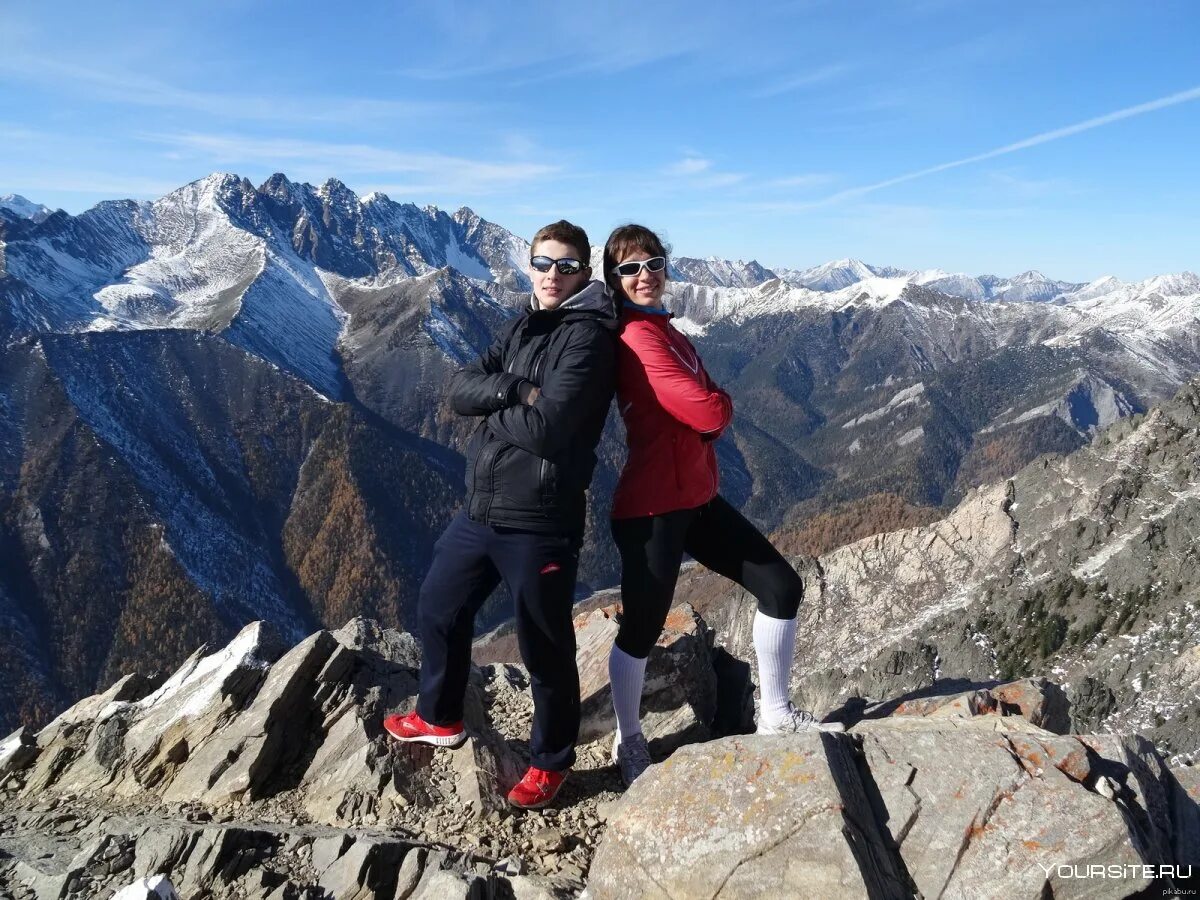 Пик трехглавая аршан. Аршан бурятия пик любви. Аршан бурятия пик любви. Пик любви аршан высота. Саянские горы пик любви.