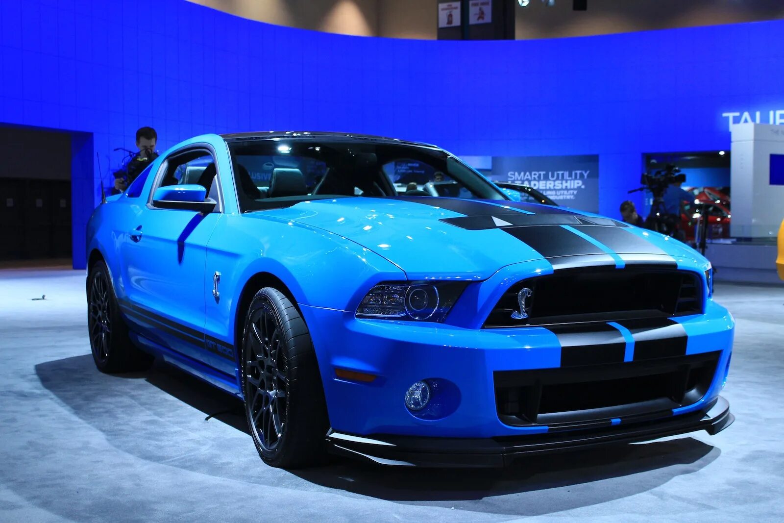 Мустанг цена. Форд Мустанг Шелби gt 500 новый. Ford Mustang Shelby gt500 Cobra 2013. Ford Shelby gt500 2013. Новый Ford Mustang Shelby gt500.