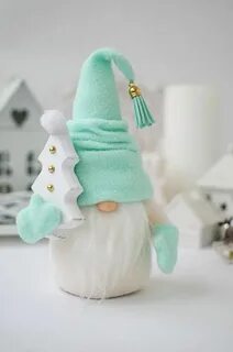 Гномик под елочку