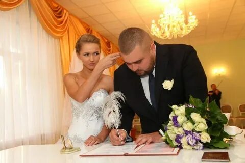 Жена депутата