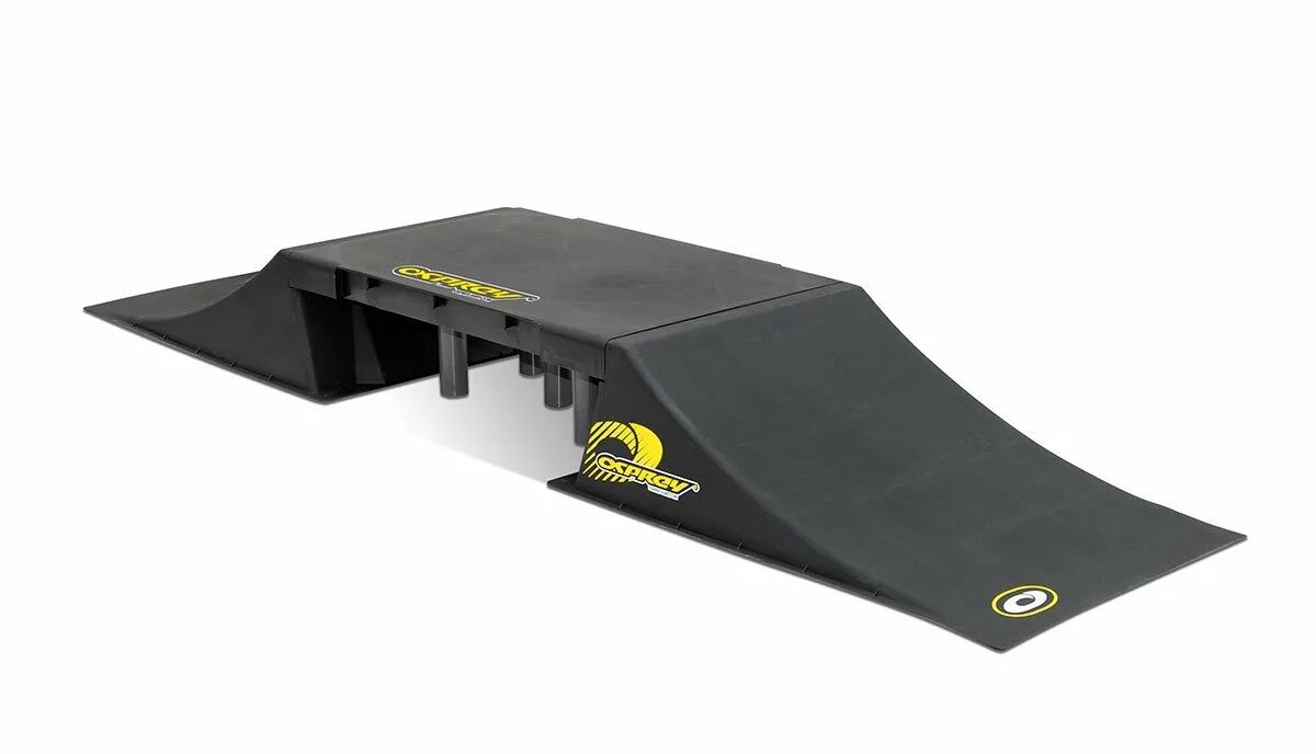 Трамплин для трюкового самоката. Скейт парк армавир комсомольский сквер. Скейт парк рампа сбоку. Халф пайп скейт парк. Трамплин для роликов.