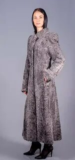 Пальто под каракуль