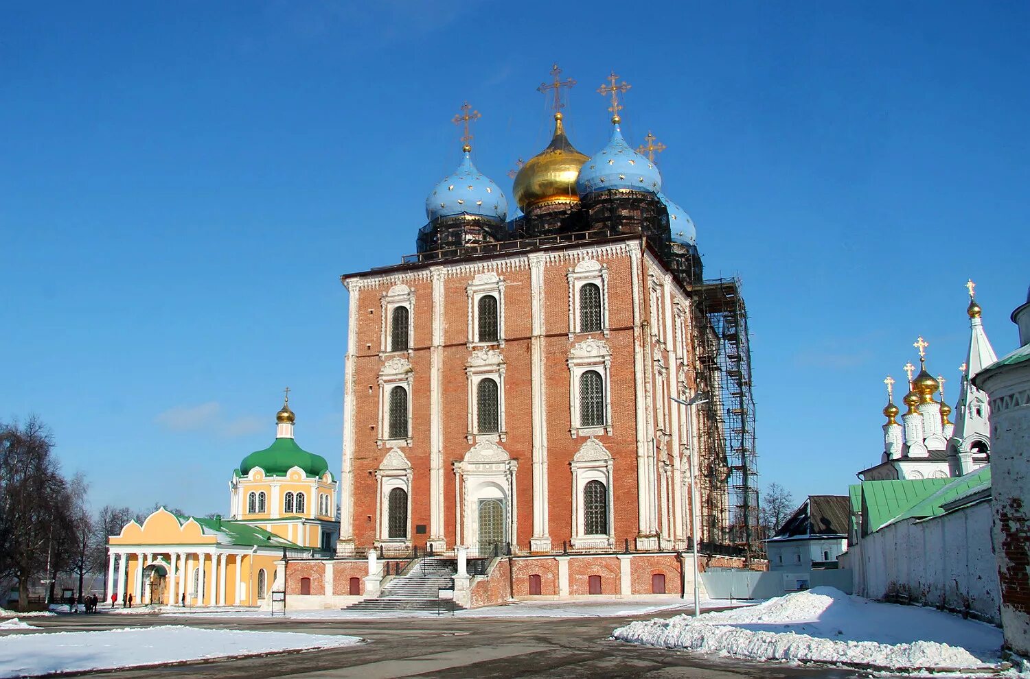 Кремлевская 13. Храм Успения Пресвятой Богородицы Рязань.