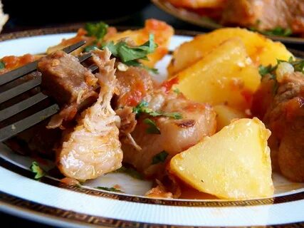 Второе картошка с мясом