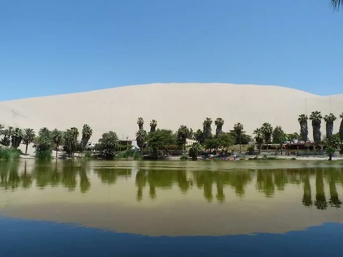 Huacachina Oasis : Ica, Peru : Travel Channel Destinazioni di viaggio, Paesaggi,