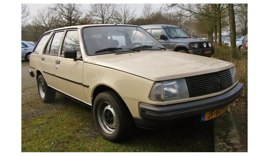 Renault 18. Renault 18 универсал. Renault 18 1.6. Renault 18 1.6 МТ, 1986,. Renault 18 1.6 1 поколение.