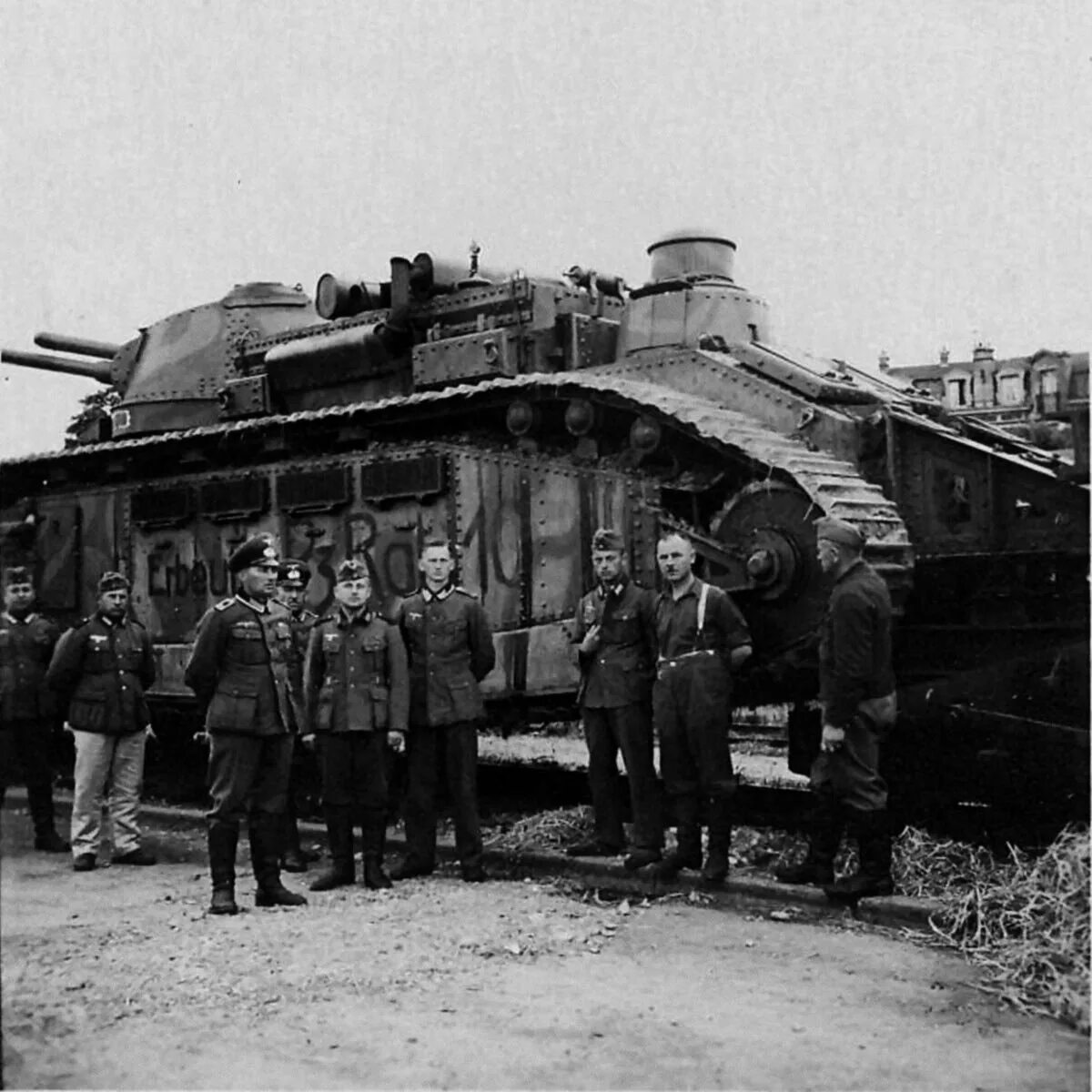 Французский танк Char 2c. FCM Char 2c (Франция). Самый большой танк в 1941. Французский танк FCM 2c. Большой немецкий танк