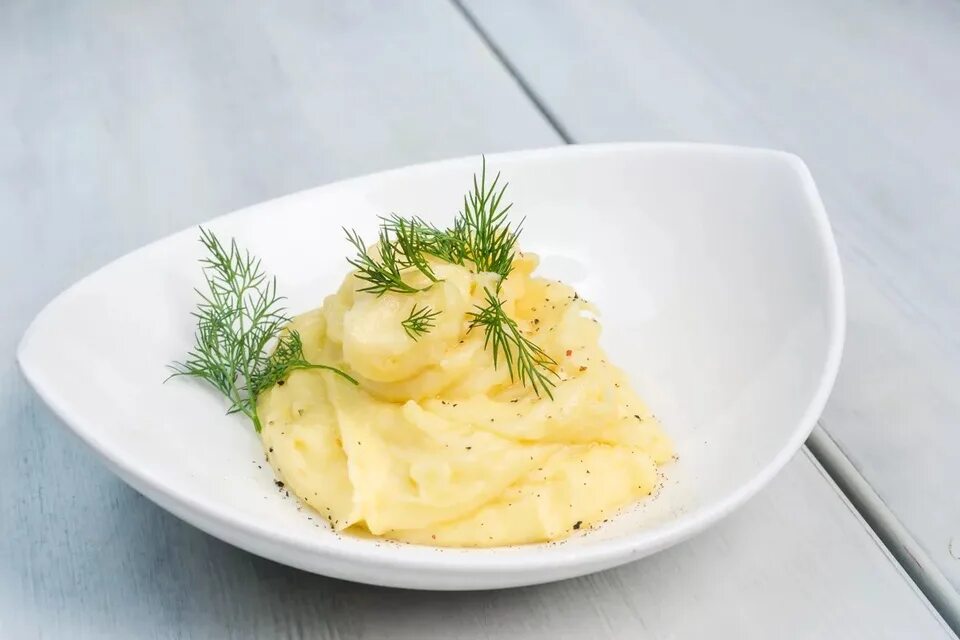 Мягкое пюре. Картофельное пюре толчёнка. пюре картошечка 150гр. картошка толченка. гарнир к пюре картофельному.