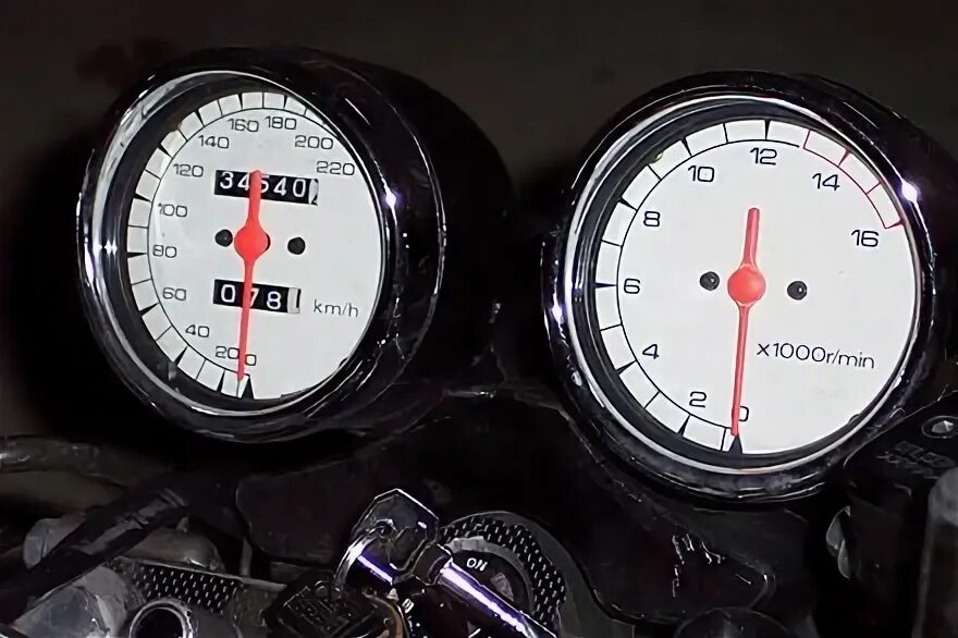 Приборная панель gsr 400 2007. Suzuki bandit 1200. Сузуки 400 кубов спидометр. Suzuki gsxr 600 максимальная скорость. Максимальная скорость сузуки 250.