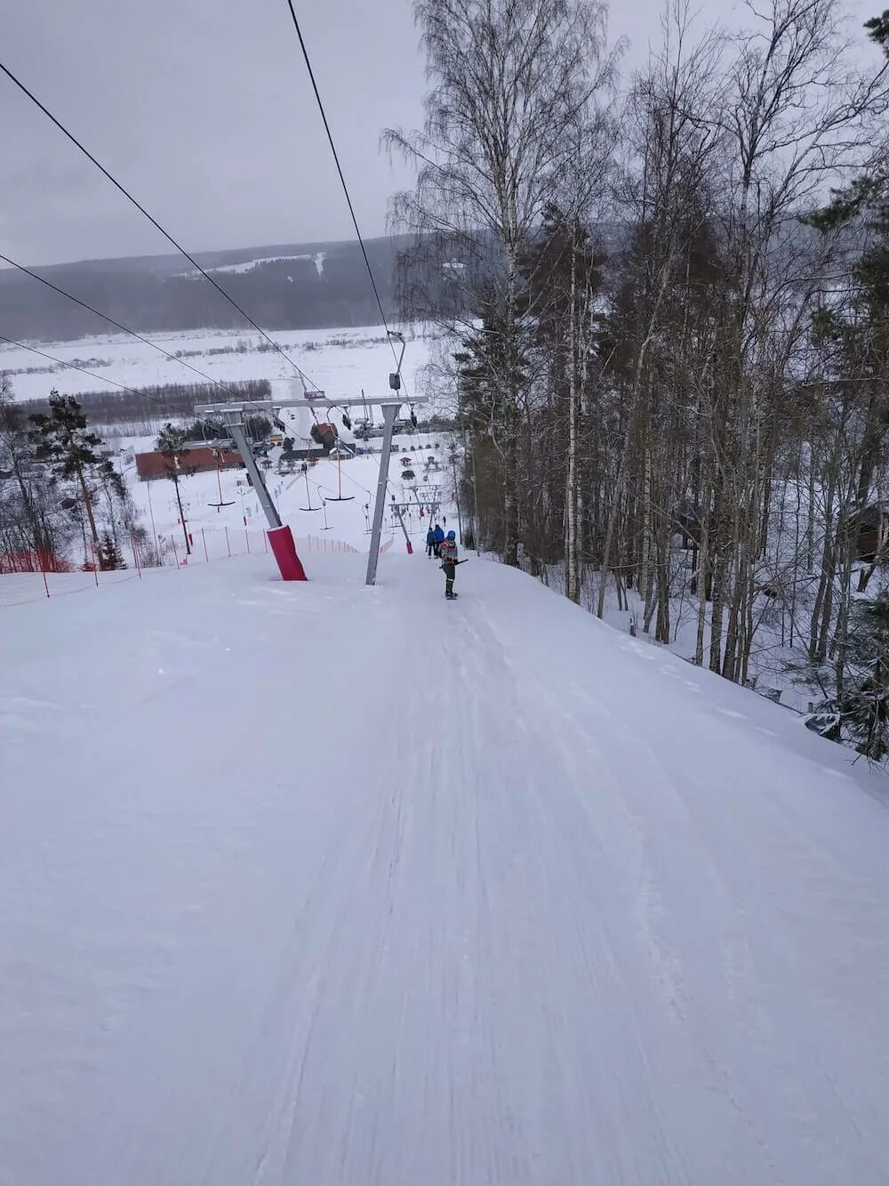 Снежный горнолыжный курорт веб. Склон снежный Коробицыно. Снежный горнолыжный курорт СПБ. Коробицыно горнолыжный курорт.