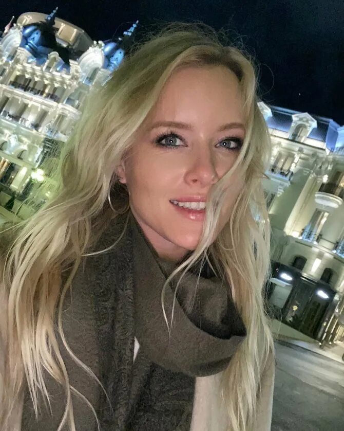 Today is Masha Goncharuk birthday. The singer is 32 years old. Congratulations !