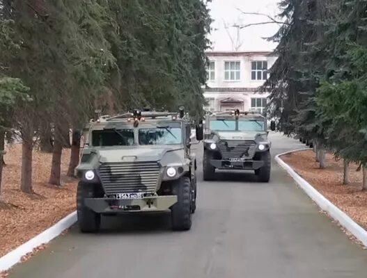 Передача армейский. Военная приемка ведущий. Военные передачи по каналу звезда. Клуб на колесах военный. СККШ баз Военная приемка.