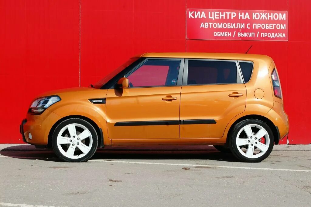 Авито купить киа соул. Kia Soul 2011. Киа соул 2011 оранжевый. Kia Soul 2018. Кия соул 2023.