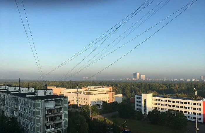 Юго Восток Москвы утром. Юго Восток Москвы фото. Склады Юг, Юго-Восток Москвы. Воняет в Новокосино.