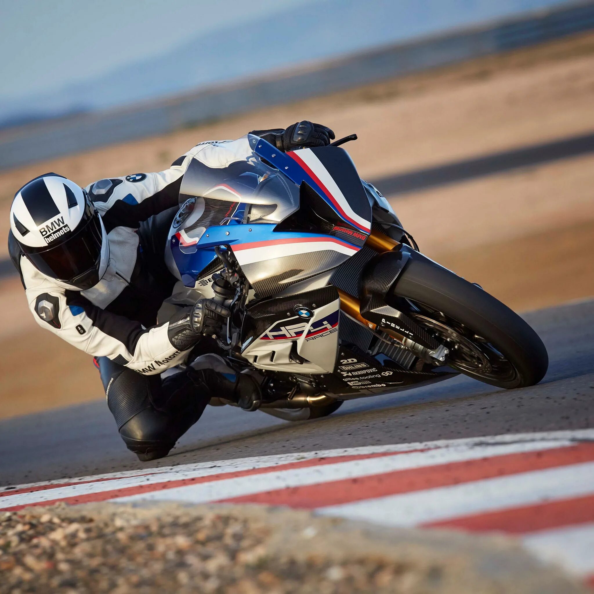 BMW hp4 Race. BMW hp4 Race 2021. Мотоциклы BMW hp2 Sport. BMW мотоциклы Street Race. Take corner