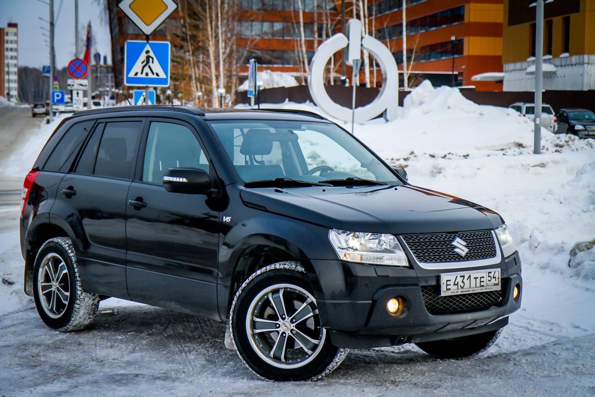 Омск купить гранд витару. Гранд Витара 3.2. Suzuki Grand Vitara 3.6. Suzuki Vitara 3.2 v6. Suzuki Vitara 3.2 v6 2000.