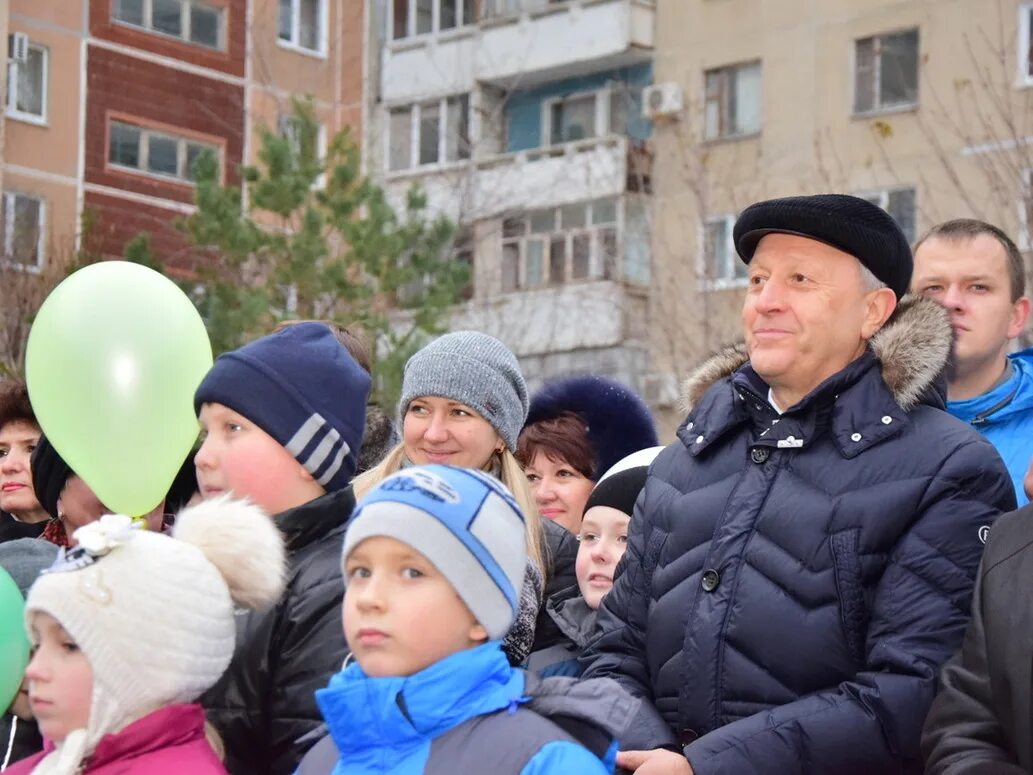 На месяц поселок комсомольский на месяц. На месяц поселок комсомольский на месяц. На месяц поселок комсомольский на месяц. Расписание на месяц. Погода екатеринбург.