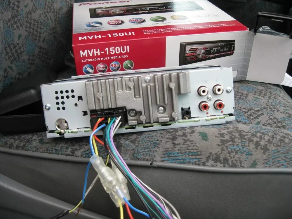 Подключаем автомагнитолу pioneer. Pioneer MVH-150ui. Pioneer MVH 150. Pioneer deh 150 UI. Пионер MVH 150ui.