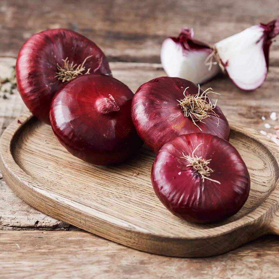 Ялтинский крымский лук. Лук репчатый ялтинский красный. Лук красный плоский ялтинский. Лук сорт ялтинский. Лук репчатый ялтинский красный.